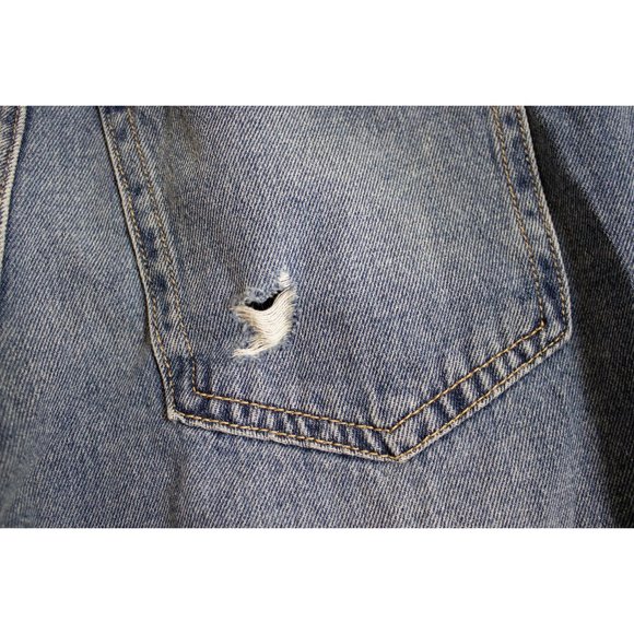 NWT Hollister Ultra High Rise Vintage Relaxed Mom Short Distressed Denim 17 - Picture 4 of 15